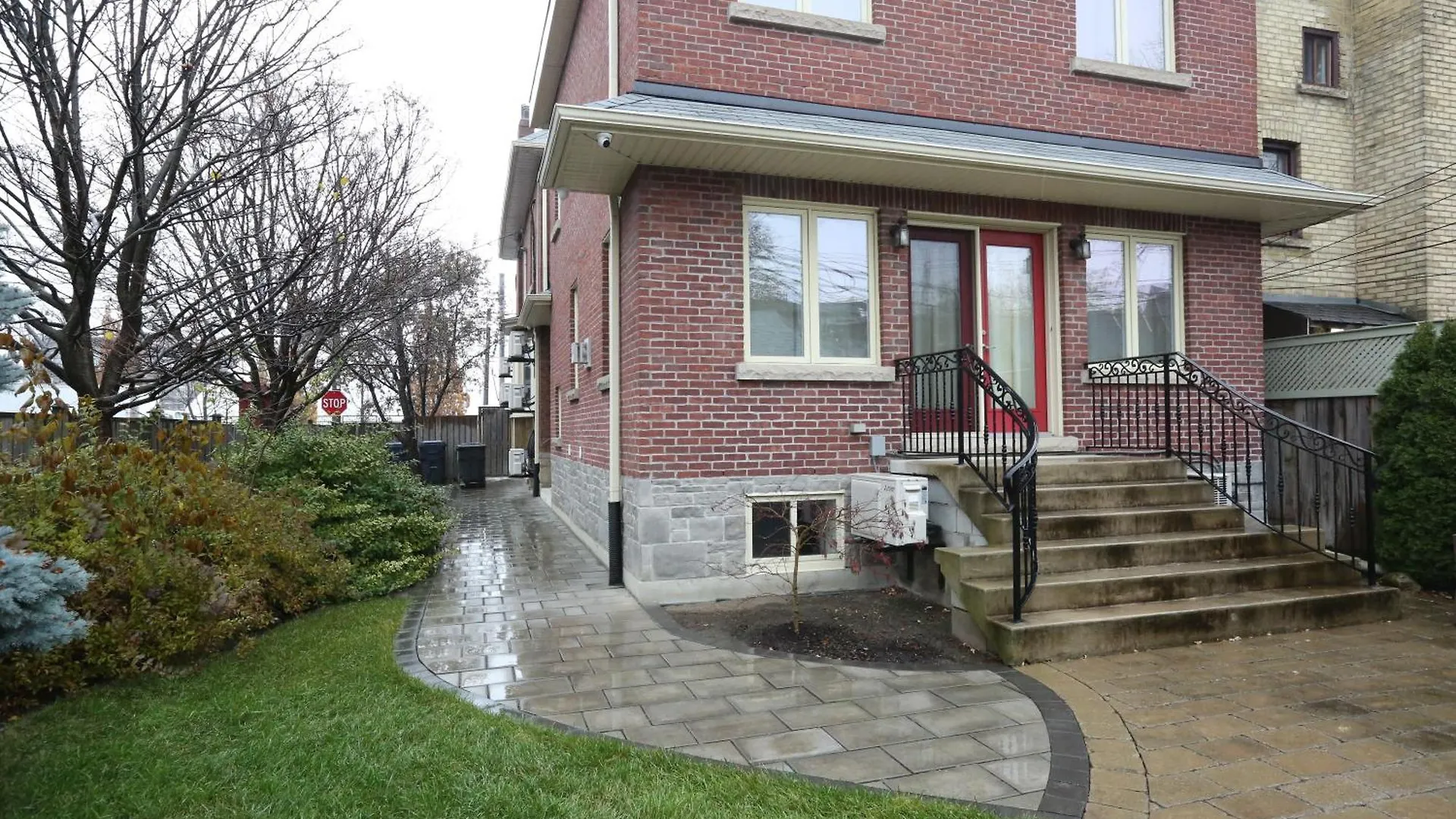Xiao Wang Bed and Breakfast Toronto Bed & Breakfast